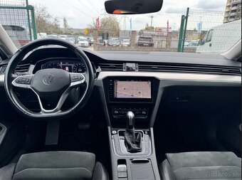 Volkswagen Passat Variant 2.0 TDI EVO Elegance DSG - 8