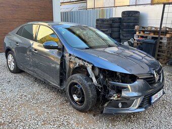 Renault Megane 1.6 16v 2017 43000km POJAZDNÉ - 8