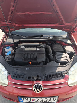 Volkswagen Golf 1.6 MPI benzín - 8