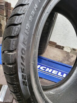 225/40 R19 Pirelli zimne pneumatiky - 8