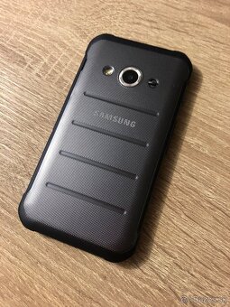 Samsung Galaxy Xcover 3 / 8GB odolný - 8