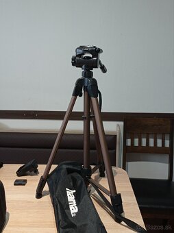 Nikon D3200 + objektív + 2x brašňa + statív - 8