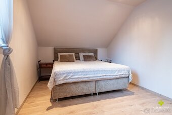 Dvojpodlažný Apartmán s garážou pod Bojnickým zámkom - 8