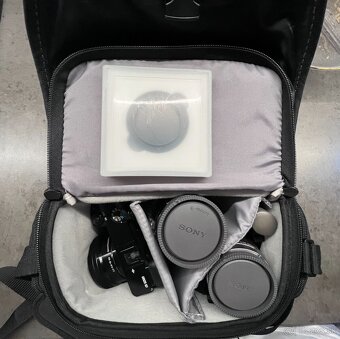 Sony A6000+16-50mm + 55-210mm + 30mm macro - 8