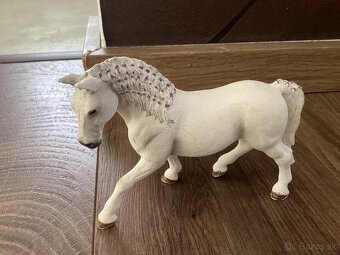 Schleich koníky - 8