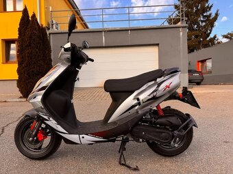2016 SYM JET 50 EURO X naj. 6800 km nová STK + jeden na ND - 8