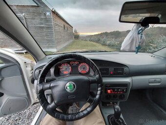 Škoda Octavia 1.6 SR - 8