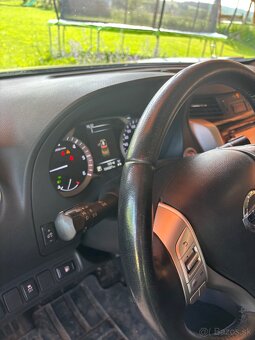 Navara Double Cab Tekna 190 - 8