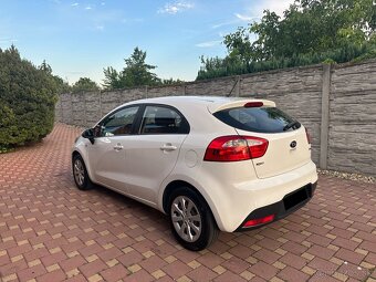 2014 Kia Rio - 8