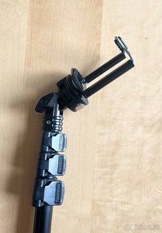 Selfie tyč YUNTENG 188 + držiak na telefón - 8