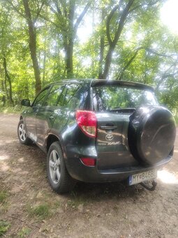 Rav 4 ročník 2006 - 8