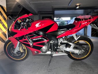 HONDA CBR 600 RR 2004 - 8