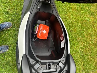 Yamaha Nmax 125 - 8