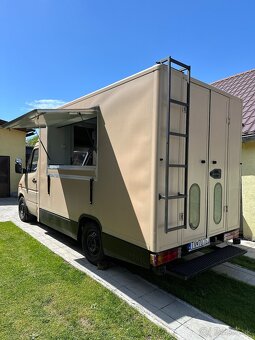 Mercedes-Benz Sprinter Foodtruck - 8