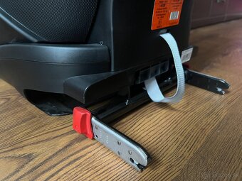 Britax-Römer TRIFIX2 i-size (76-105cm) - vypraté poťahy - 8