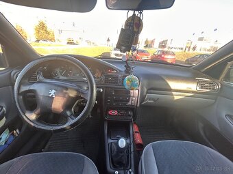 Peugeot 406 - 8