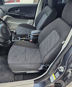 KIA c´eed 1.6 CRDi combi 84kW - nafta - 8