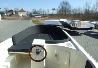 Motorový čln, loď Orion 500 SunDeck - 8
