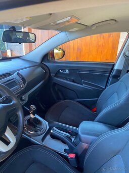 Kia Sportage 1.6 gdi - 8