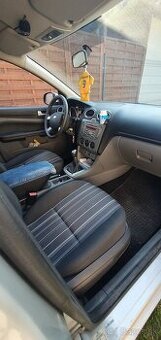 Predám Ford Focus 1,6 benzín r.v.2008 - 8