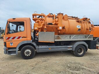 Fekálne vozidlo - 8