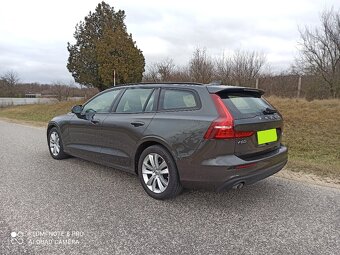 Volvo V60 2.0 benzin, automat, rok 2020 - 8