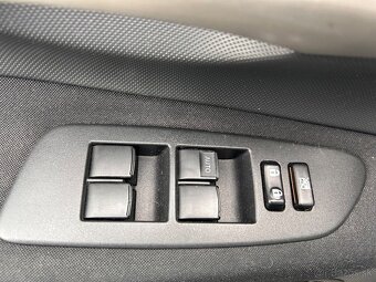 Toyota Auris - 8