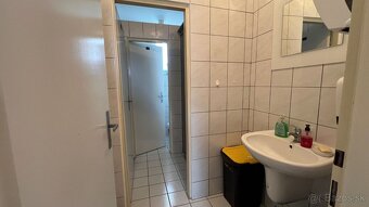 KOŠICE - NA PRENÁJOM KANCELÁRSKE PRIESTORY NA FLORIÁNSKEJ UL - 8