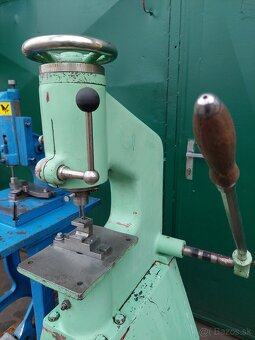 Lis ruční, nožní - 8