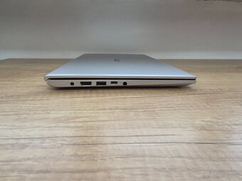 Asus Vivobook 14 /AMD Ryzen 3-3200U/8GB RAM/FHD/256GB SSD/Ba - 8