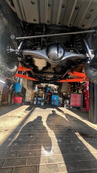 Nissan terrano 2,7 - 8