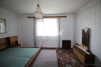 R E Z E R V O V A N Ý TOP POZEMOK S DOMOV OBEC SEDLISKÁ - 8