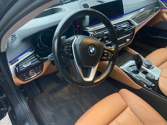 BMW 520xd A/T Lucury Line 4X4 - 8