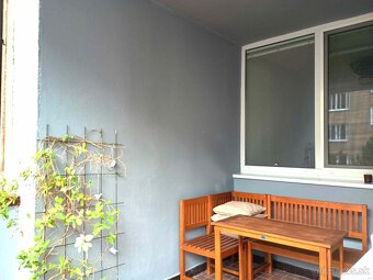 Prenájom 4-izbového bytu v centre Bratislavy, Kováčska ulica - 8