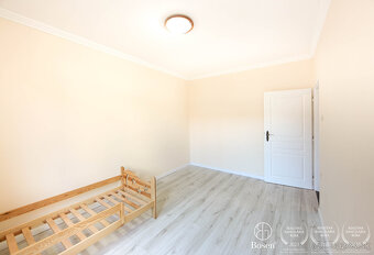 BOSEN | Na predaj priestranný 4-izb. RD v tichej časti mesta - 8