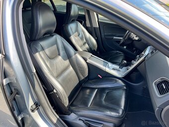 Volvo V60 D5 AWD - 8