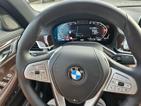 BMW 730 Long x-Drive-4x4 5/2022 12tis km stav nové - 8