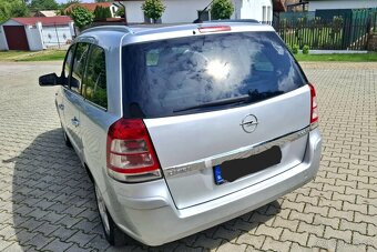 OPEL ZAFIRA 1.7CDTI 110K COSMO 2011 - 8