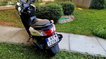 🛵 Yamaha NMAX 125 – TOP STAV, 1. majiteľ, r. v. 04/2020 - 8