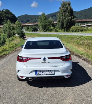 Renault Megane GrandCoupé - 8