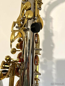 Predám nový Es-Alt saxofón kópia Yamaha strieborný a zlatá m - 8