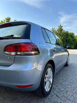 VW Golf 6 2.0 TDi CR Highline 2010 - 8