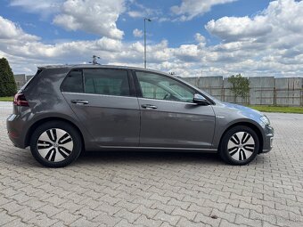 Volkswagen eGolf elektrický 100 Kw - 8