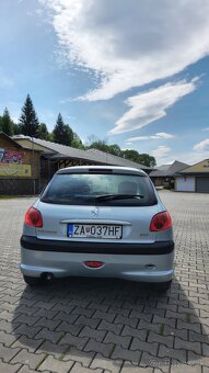 Peugeot 206 - 8