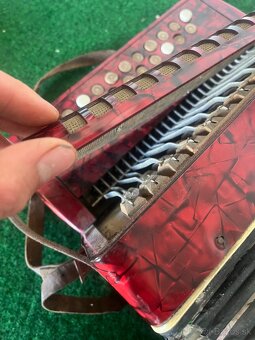 Starožitná harmonika 1 - 8