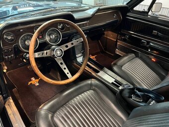 Ford Mustang GT S-Code 390 V8 z roku 1968 - 8