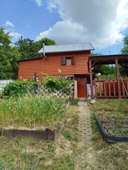 Záhrada s chatkou. Kalsove PB - 8