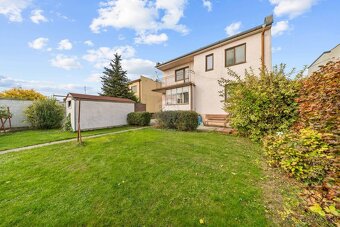 Realitná kancelária REMAX ponúka na predaj 6 izbový dom s kr - 8