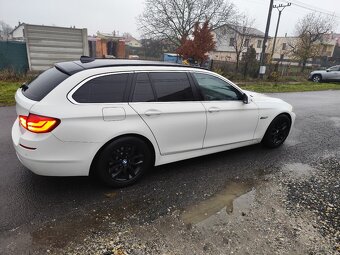 Predám BMW 520D COMBI F10/F11 - 8