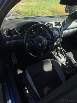Volkswagen Golf 6R - 8